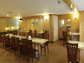 New Image Hotel - Image 3