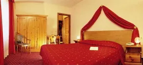 Hotel Courmayeur - Image 1