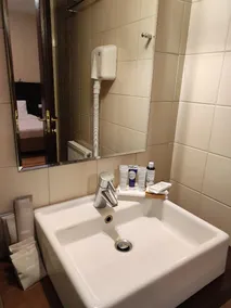 Ampelos Hotel - Image 2