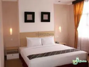 UNY Hotel Yogyakarta by Airy Rooms - Image 4