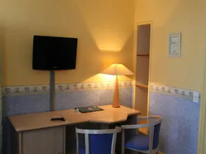 Hotel Des Bains - Image 5