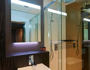 Bloc Hotel Birmingham - Image 3