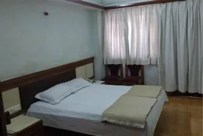 Hotel Rajmahal - Image 4