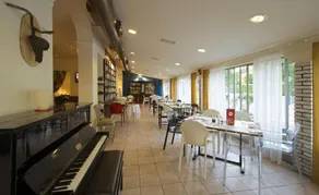 Hotel Vienna - Image 3