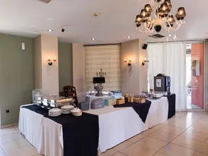 Amalias Hotel - Image 2