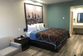 Super 8 by Wyndham Spring/North Houston - Image 3