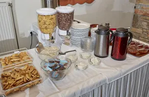 Atrapos Hotel - Image 4