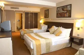 Comfort  Izmir Boutique Hotel - Image 2
