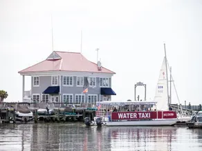 Charleston Harbor Resort & Marina - Image 5