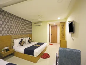 Hotel Capitol - Image 3