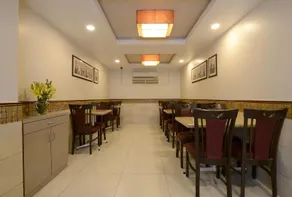 Hotel Rajmahal - Image 5