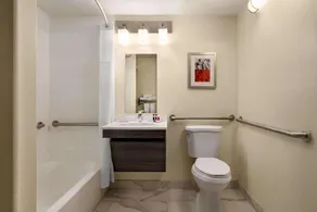 Las palmas Hotel Tucson - Image 3