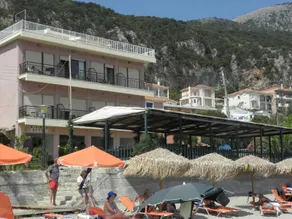 Riviera Hotel - Image 4