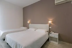 Hotel Saviola - Image 2