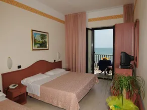 Hotel Panorama Del Golfo - Image 3