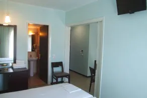 Hotel George - Image 4