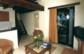 Antilia Apartments - Image 4