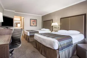 Super 8 By Wyndham Mountain View - Image 5