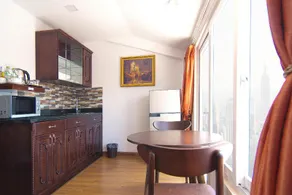 Emerald Serviced Apartments - Image 4