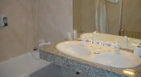 Hotel Refugi dels Isards - Image 5
