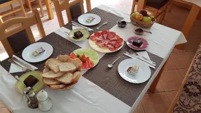 House Prica - Image 2