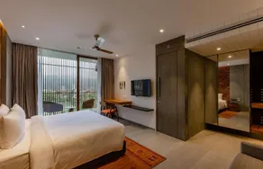 Radisson Resort & Spa Lonavala - Image 2