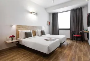 Le Amour Inn - Image 2