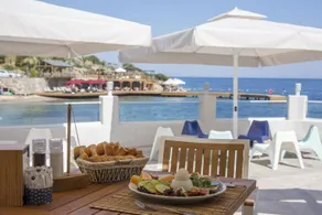 Yaz Beach Hotel - Image 3