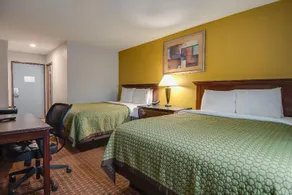 Vagabond Inn Executive Hayward - Image 2