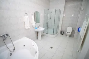 Tiflis House - Image 2