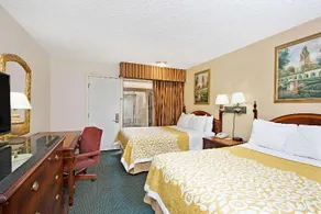 Torrance Inn & Suites - Image 2