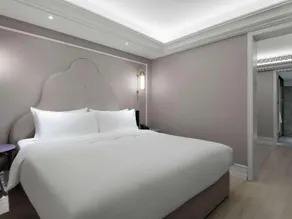 Mercure Chengdu Jiuyanqiao -City Walk to Chunxi Road - Image 4