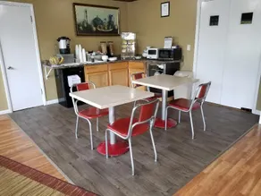 Hillcrest Motel Marshfield - Image 3