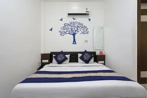 OYO 10454 Hotel Riviera - Image 3