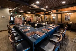 Vanllee Hotel & Suites - Image 3
