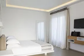 Chrysalis Apartments - Image 3