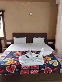 Goroomgo Hotel UK Palace Puri - Image 3