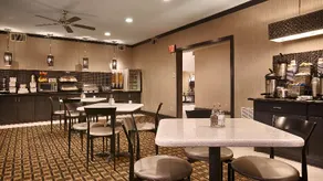 Best Western Huntsville Inn & Suites - Image 2