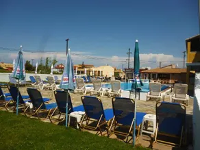 Alexis Pool Apartments - Image 5