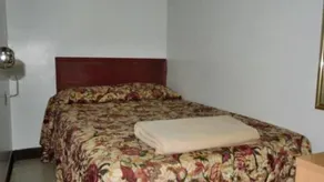 New World Hotel - Image 4