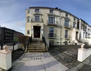 Corner House - Image 4