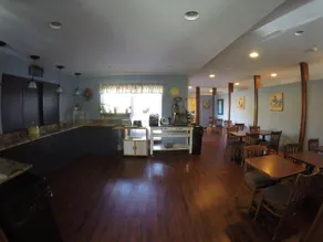 Casco Bay Inn - Image 4
