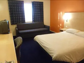 Metro Inns Huddersfield - Image 2