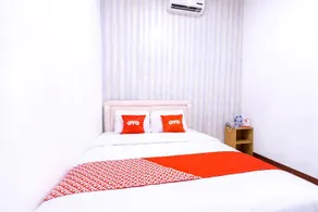 OYO 1421 Kasmaran Guest House Syariah - Image 2