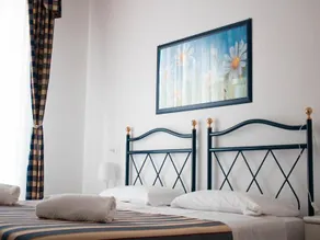 Hotel Riviera - Image 4