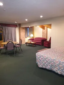 New Martinsville Inn - Image 2