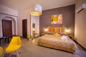 B&B Le 4 Stagioni Dante’s Suites - Image 2