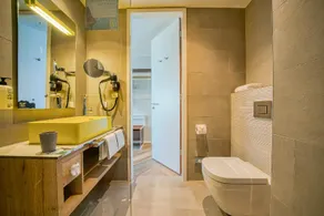 Ninetynine Hotel Amsterdam Airport - Image 4