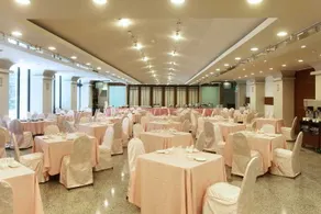 Hotel Tainan - Image 2