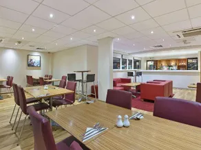 Travelodge Norwich Central Hotel - Image 2